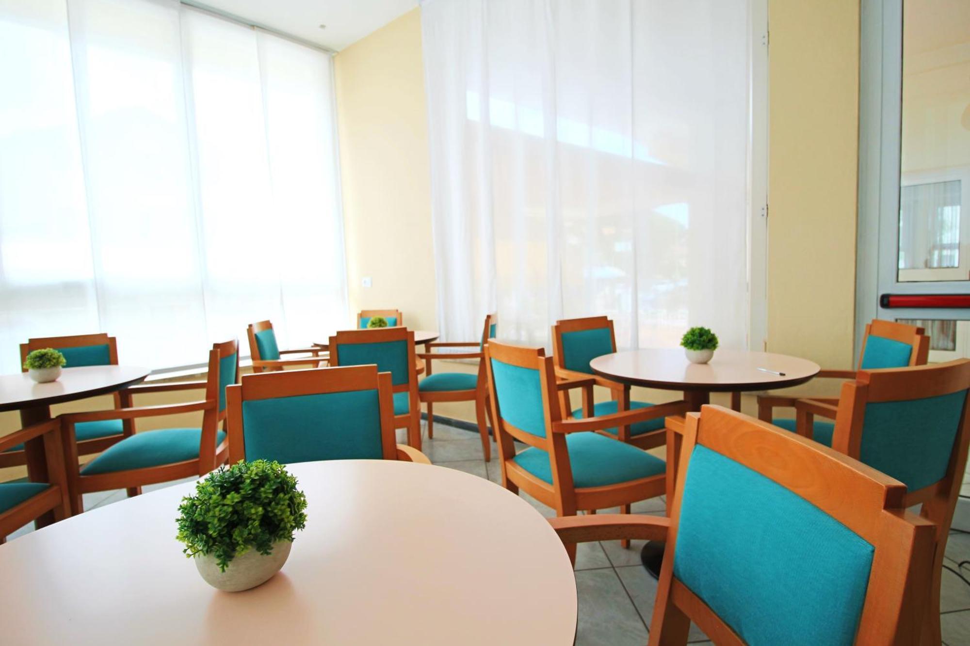 Hotel Manuela 3*