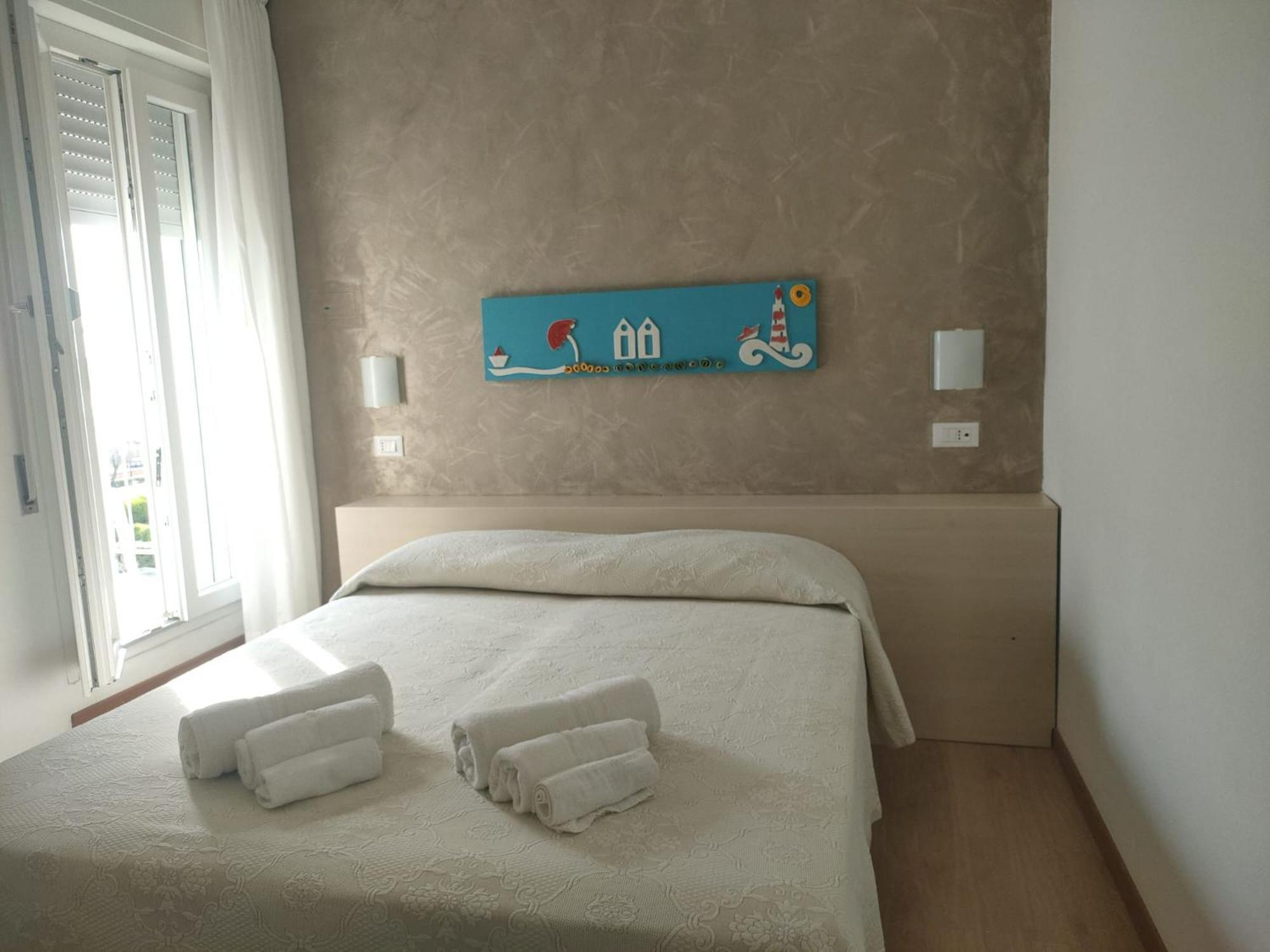 Hotel Manuela 3*